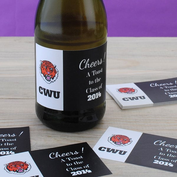 Mini wine labels fit perfectly on Martinelli's Sparkling cider 250 ML bottles.