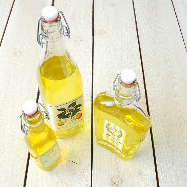 Limoncello-bottles-with-custom-labels